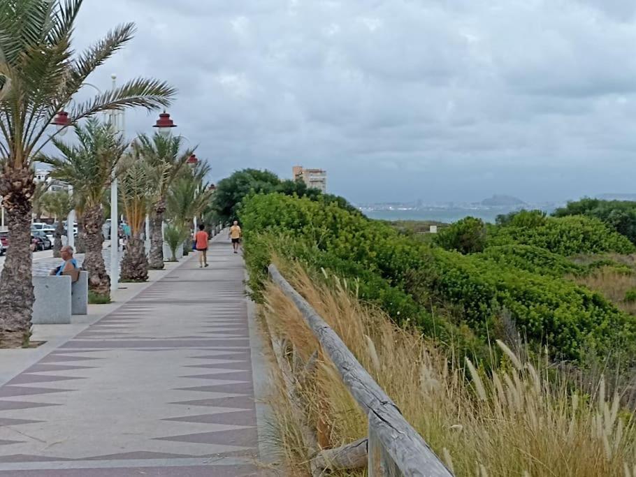 Bungalow En Primera Linea Del Mar Arenales del Sol Zewnętrze zdjęcie